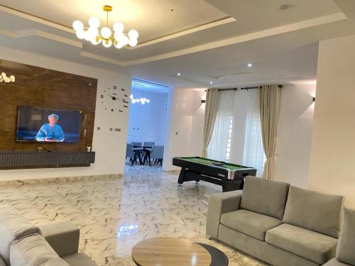 Ofin House | Luxe Haven - Orchid, Lekki