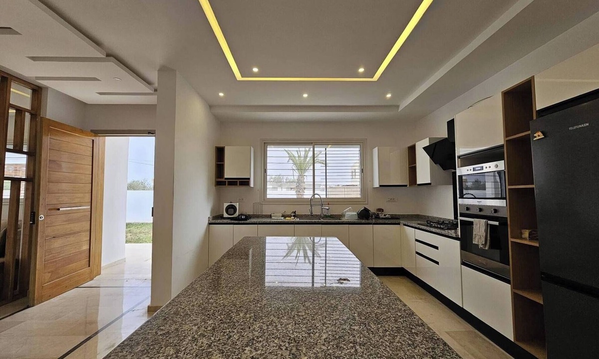 Houmt Souk Villa | Luxurious Villa Rental in Houmt Souk, Djerba - Perfect Family Retreat