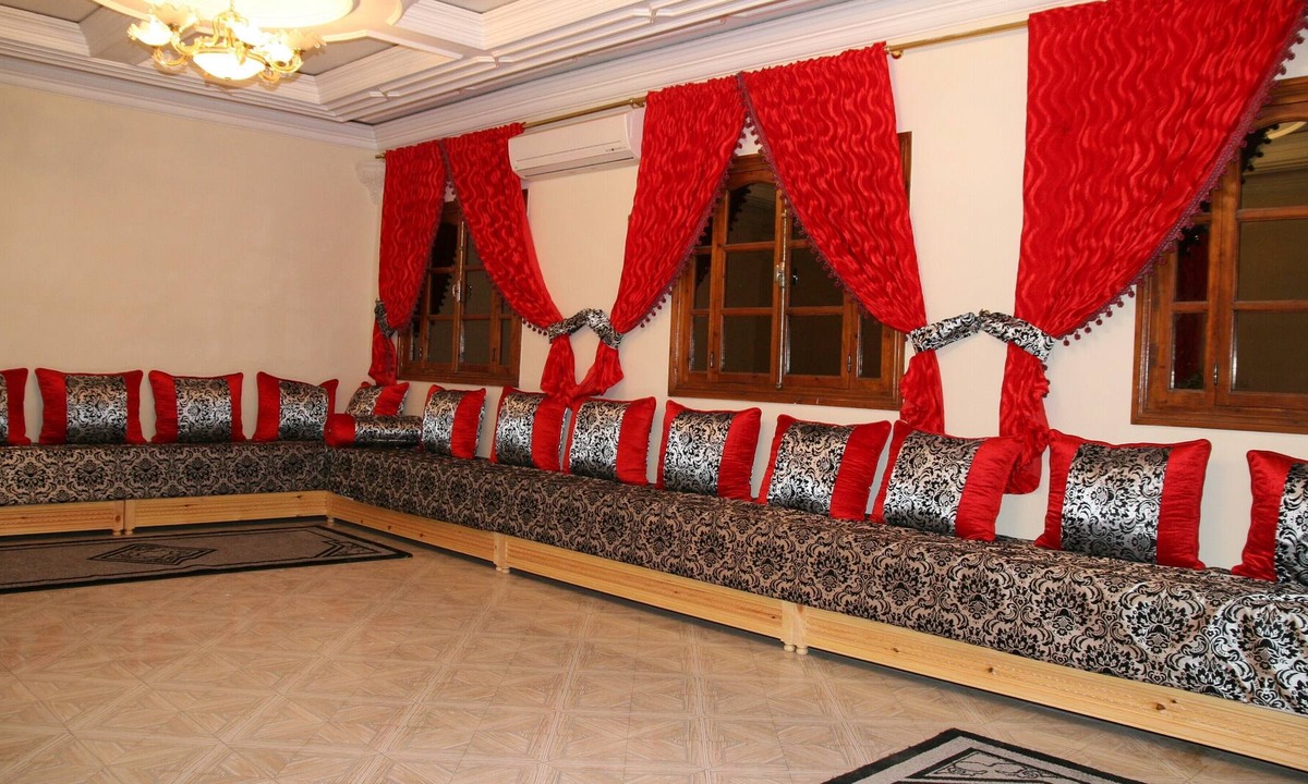 El Hara Villa | Luxury Apartment with air conditioning & just 1 minute walk to Hammam & Shops.