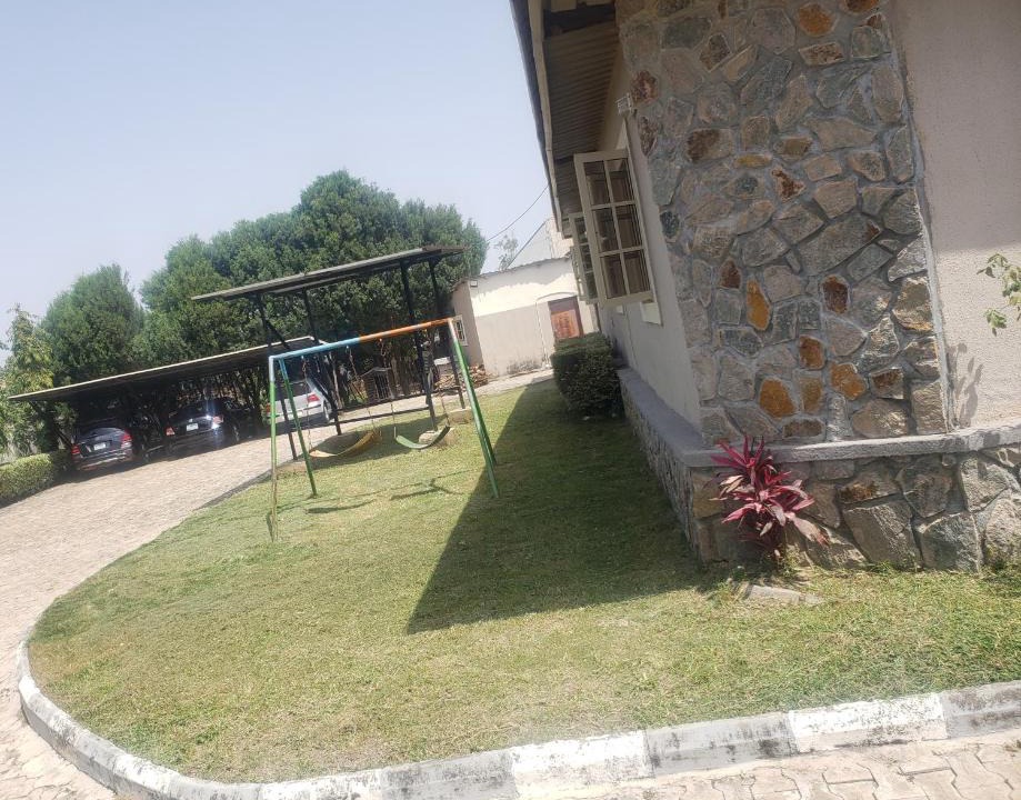 Bukuru House | Luxury family home very ideal for family vacation, short or long-term stay in Jos, Nigeria