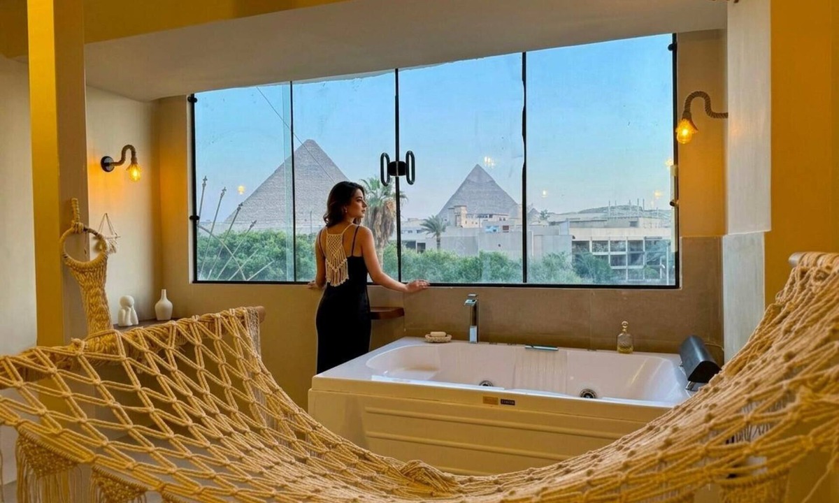 Al Haram Apartment | Luxury Front-Row Pyramid View | Steps from GEM & Ancient Wonders
