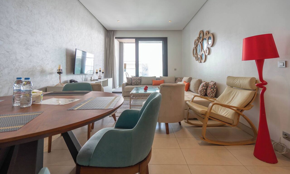 Ain Diab Apartment | Luxury Living - Pool & Beach