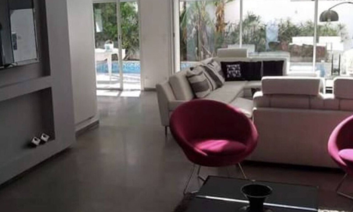 Yasmine Villa | Modern American style villa and pool in Yasmine Hammamet
