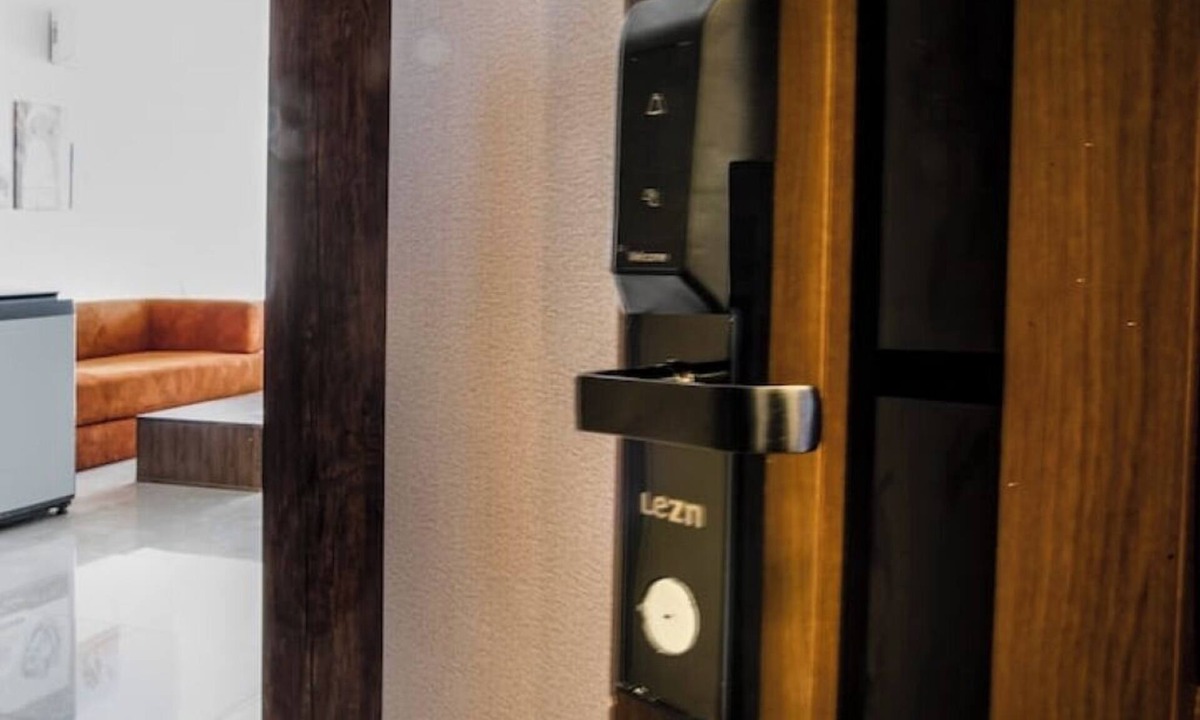 Al Haram Apartment | Modern Deluxe Studio by the Pyramids – Comfort & Style in Giza
