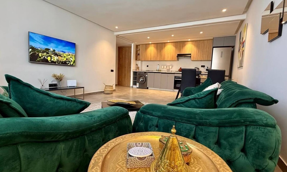 Ain Mezouar Apartment | Mosaic 54 - Heated Pool, Gym & Private Apt - Near Train Station & M Avenue
