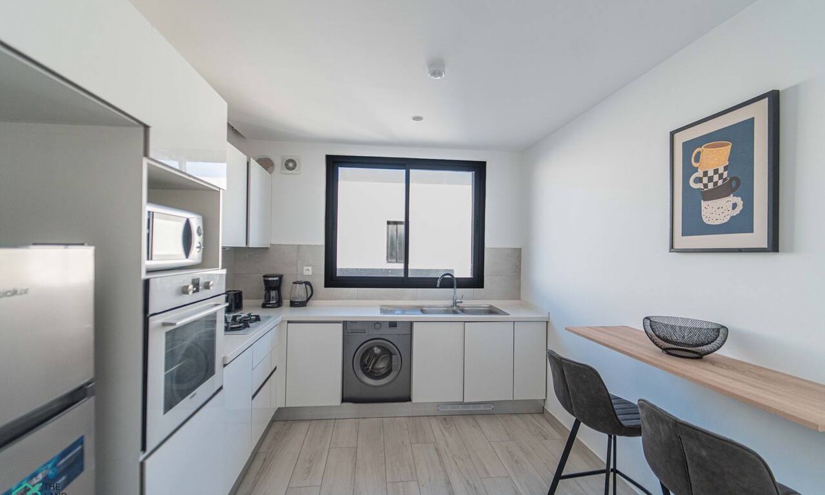 La Marsa Apartment | New 2BR Apt | Parking · Netflix · La Marsa