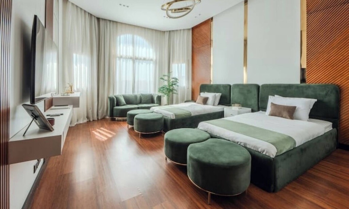 New Cairo House | Pearl Penthouse I 5BR | Rooftop Jacuzzi & Stunning Golf Views