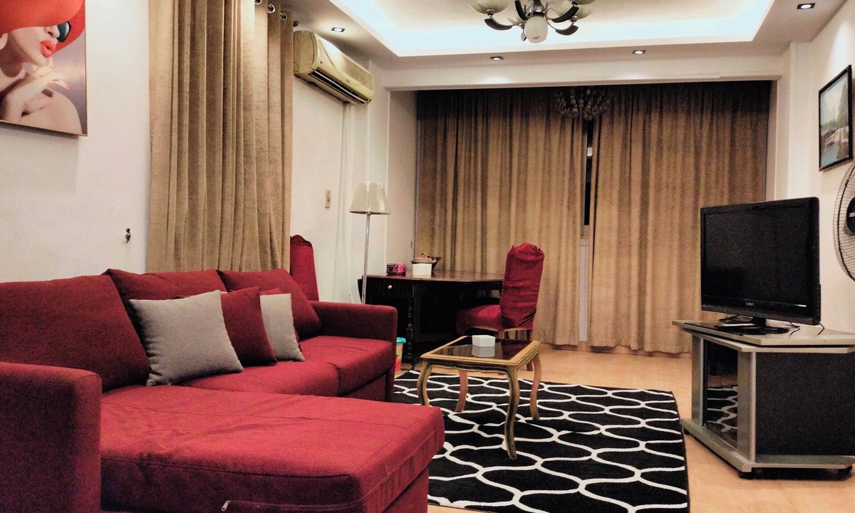 Al-'Umraniyah Apartment | private condo two rooms and living room hot tub, air conditioning , WiFi , metro