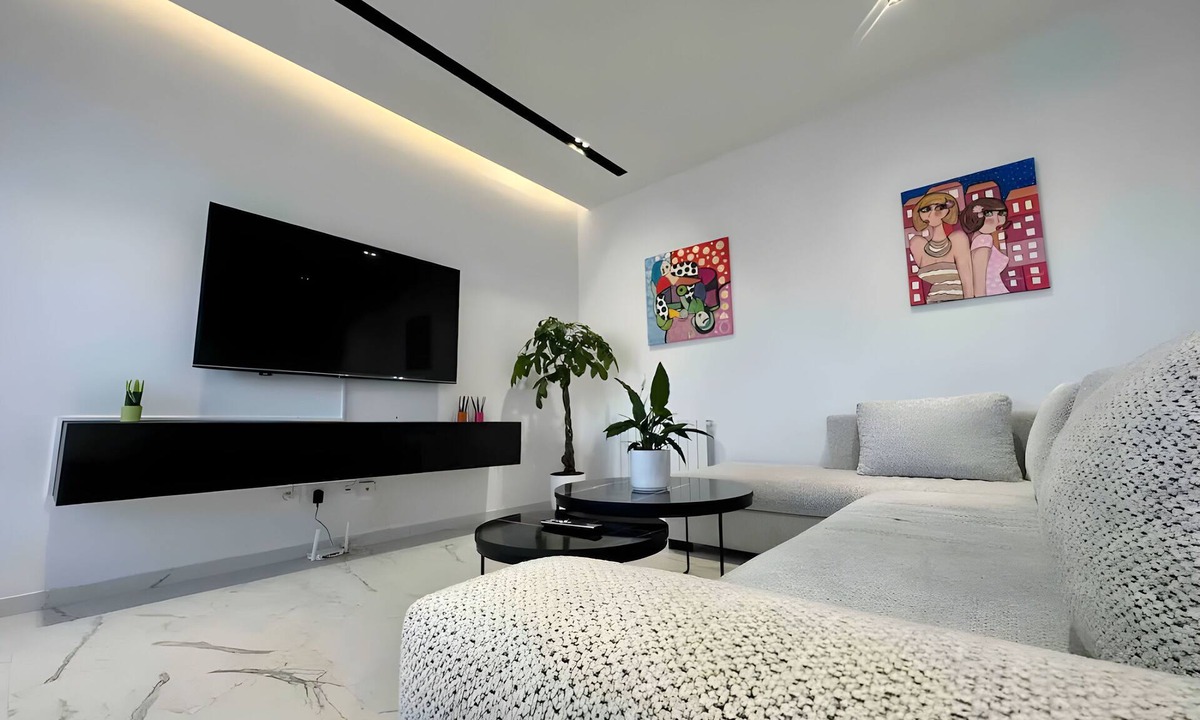 Ain Zaghouan Apartment | Private Paradise with Gym & Pool: A Luxurious Escape in Les Jardins de Carthage