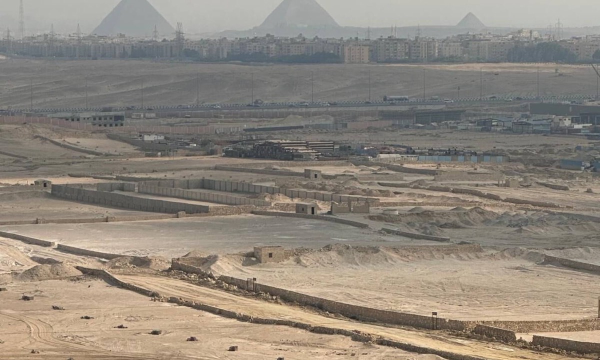 Cairo Apartment | Pyramids open view new 3-bedroom penthouse with concealed AC steps at Newgiza U.