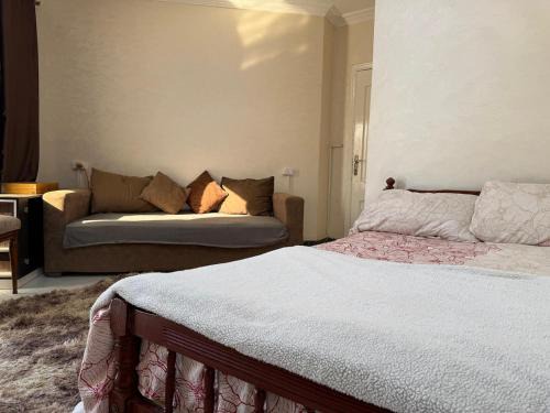 Pyramids Gardens Apartment | Pyramids Roof & Private Studio