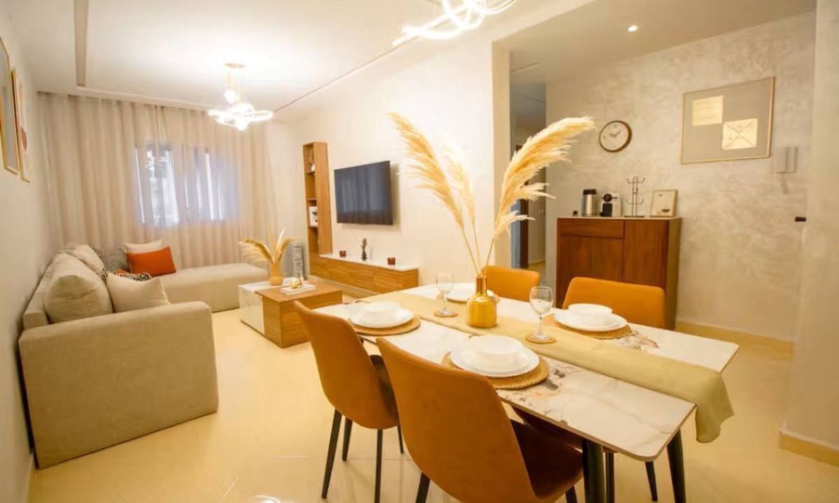 Gueznaia Apartment | Quiet apartment near stadium and airport