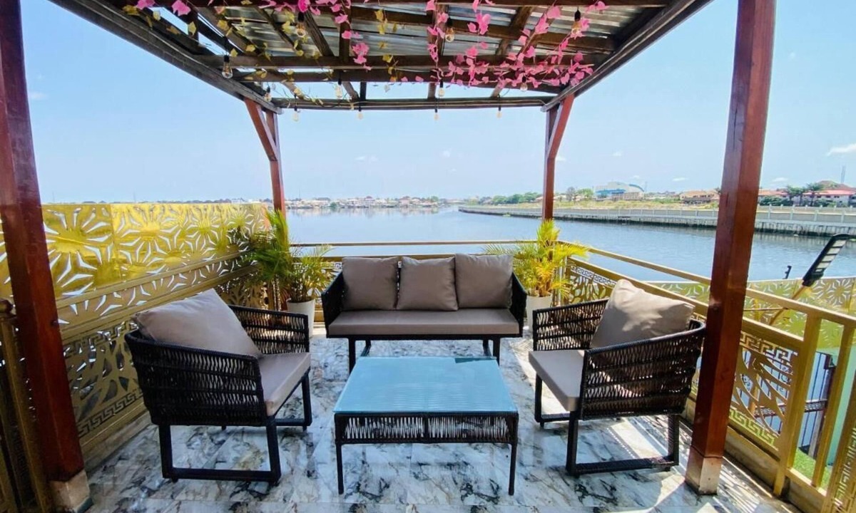 Surulere Apartment | Relax By Water-View 1-Bed-APT With 24HRS PWR+ Wi-Fi