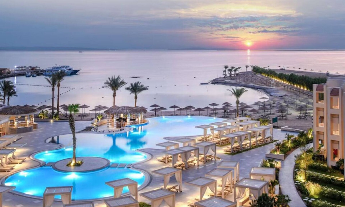 Al Mamsha El Seyahi Resort | Relax in Luxury – All-Inclusive Pool-View Stay w/Tennis, Spa & Resort Amenities