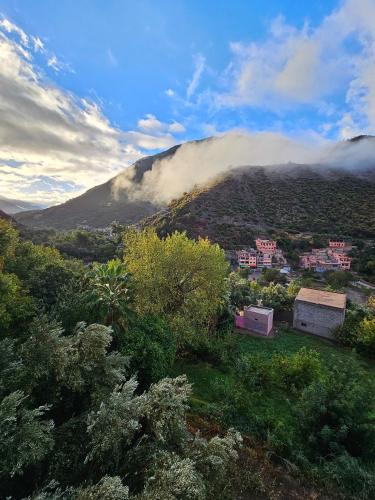 Tnine Ourika Apartment | Retraite Panoramique sur l'Atlas