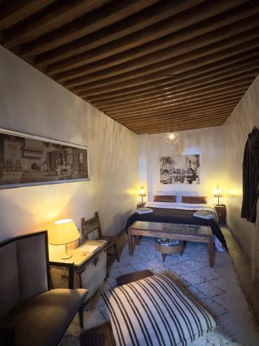 Ain Azlitan House | Riad Dar Rafti - Restaurant & Rooms with en-suite