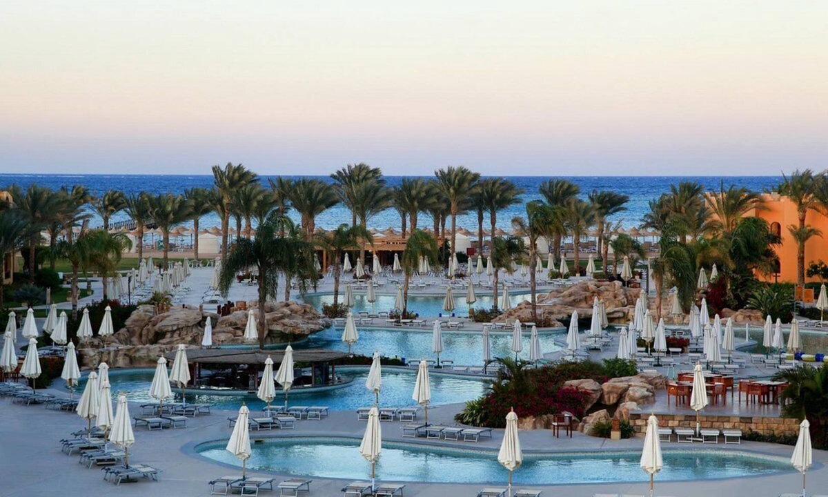 Hurghada Ski Chalet | Romantic chalet in 5 star hotel for relaxation and summer vibe
