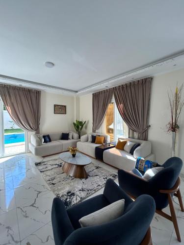 Mobarak City Villa | SANTORINI - Private villa with swimming pool