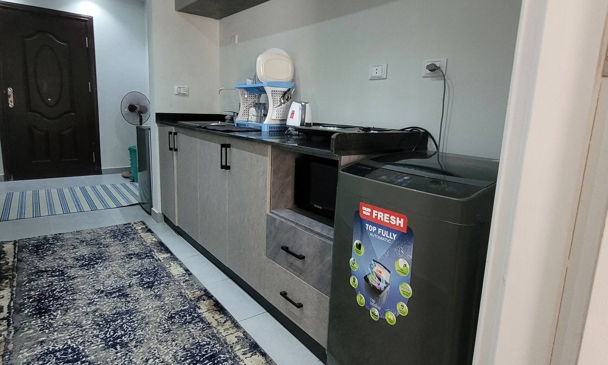 Corniche Road-Dahar Ski Chalet | Seas the Day, Centeral, Beach Front, Free Wi-Fi