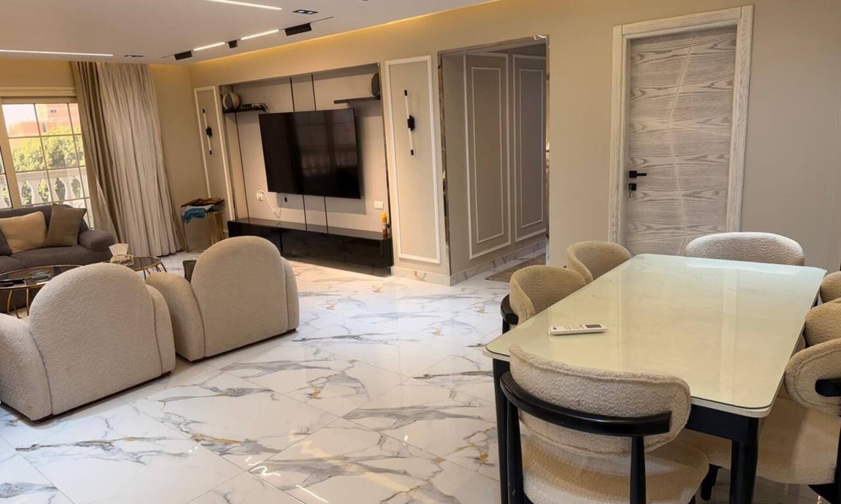 Giza Apartment | Spacious 3-bedroom apartment in tranquil Giza Governorate with AC