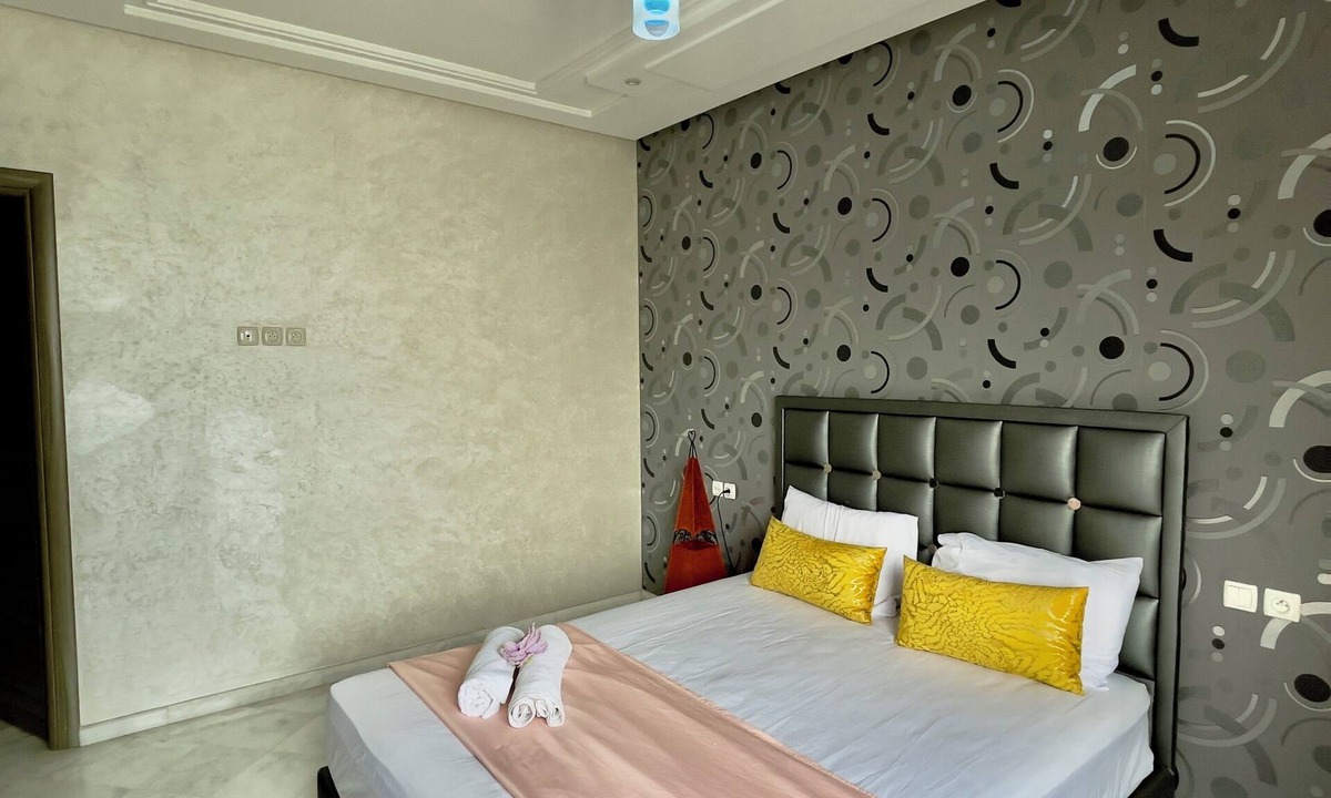 Ville Nouvelle Apartment | Spacious 3-bedroom apartment in quaint Fès with AC