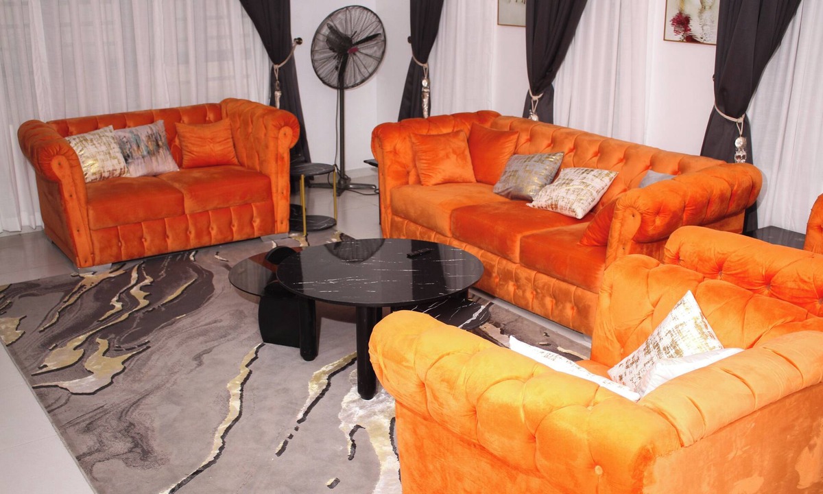 Ofin House | Spacious 4-bedroom house in beautiful Lekki with AC and gym