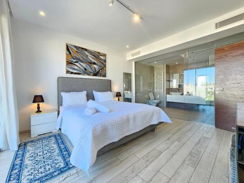 Sidi Daoud Villa | Stylish luxe house with gardens in la Marsa