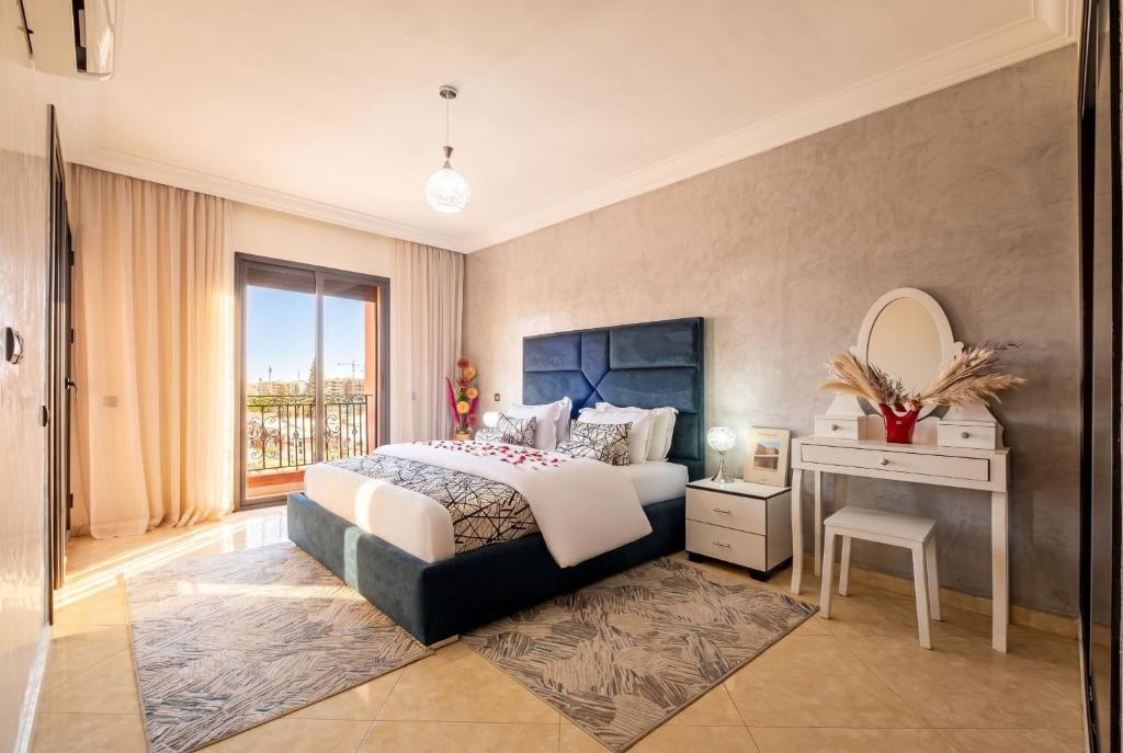 Semlalia Apartment | Suite, Balconies & Sunset in the Heart of Guéliz