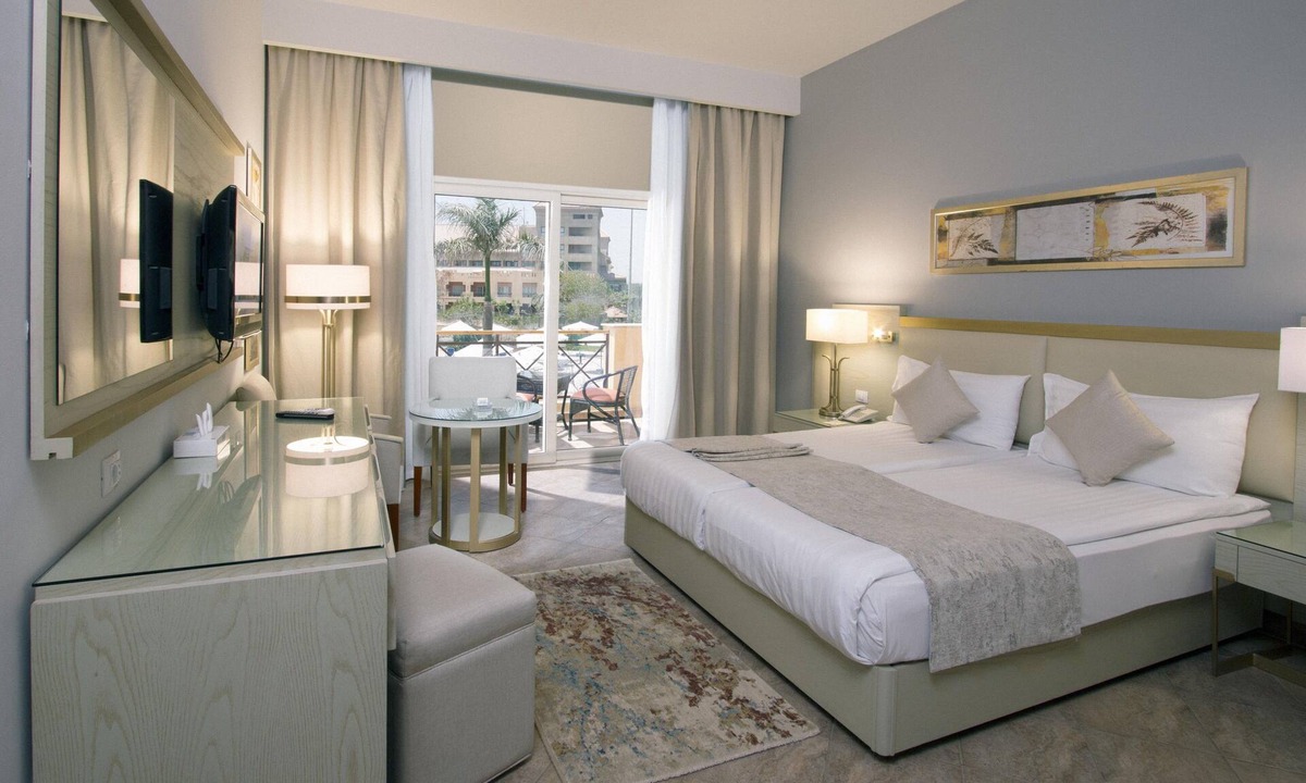 Dream Land Hotel | Swiss Inn Pyramids Golf Resort