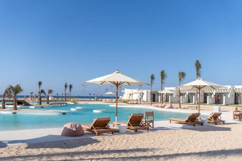 Alexandria - Mediterranean Coast Apartment | The Waterfront Cabins at D-Bay - Lemon Spaces