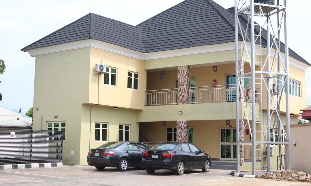 Uyo Hotel | TommsVille Hotels