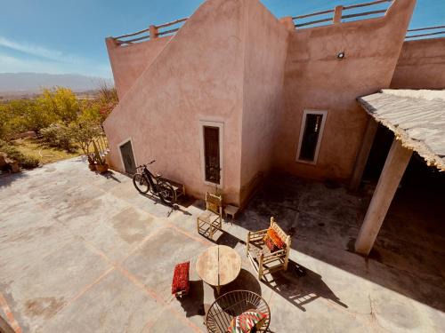Lalla Takarkoust Bed & Breakfast | Villa aux portes du désert