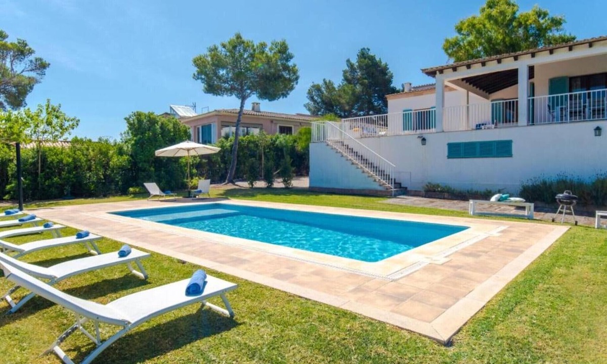 Cala Blava Villa | Villa 'Son Granada' with Sea View, Wi-Fi and Air Conditioning