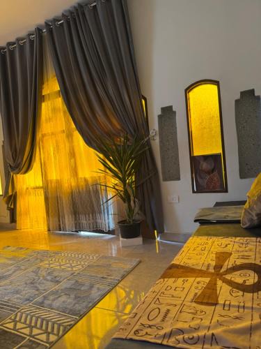 Luxor Apartment | West house