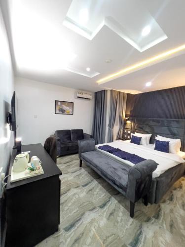 Enugu Hotel | Zustel Hotel and Suites