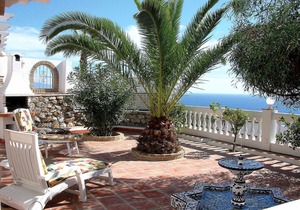 300 m² Accommodation ∙ 6 bedrooms ∙ 12 guests in Velilla-Taramay
