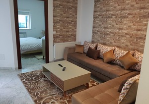 Luxurious S1 apartment on the banks of LAC 2