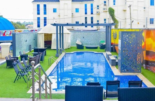 Akure Hotel | 30 m² Hotel ∙ 4 guests