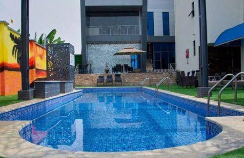 Akure Hotel | 30 m² Hotel ∙ 4 guests