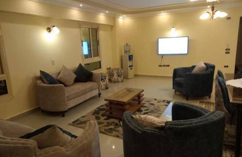 Pyramids Gardens Apartment | 320 m² Apartment ∙ 3 bedrooms ∙ 4 guests