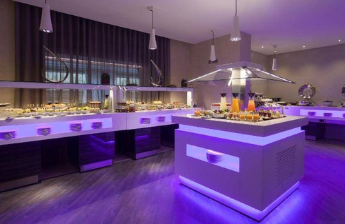 Les Berges Du Lac II Hotel | 360 m² Hotel ∙ 4 bedrooms ∙ 127 guests