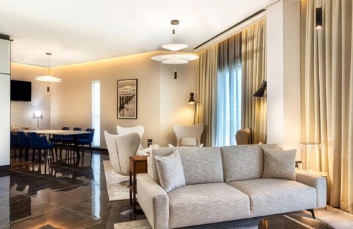 Centre Urbain Nord Hotel | 41 m² Hotel ∙ 3 guests