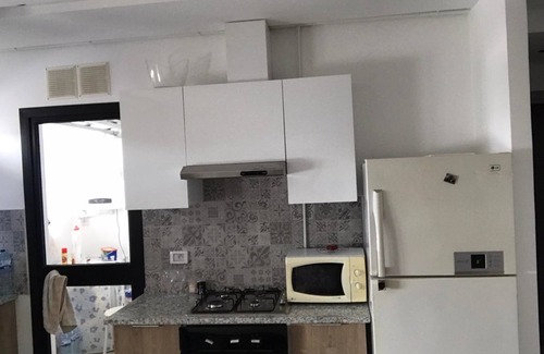 La Soukra Apartment | Appartement Luxe, Calme, Propre à 10 Minutes de L'aéroport