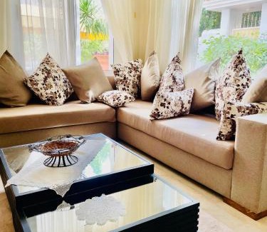 Ennasr Villa | Belle villa avec jardin Ennacer