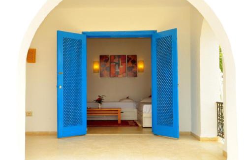 El Aouina House | Bungalow de Luxe en Bord de Mer a Nabeul