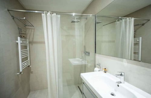 Sidi Daoud Apartment | C13 · Residence Malaga:Cosy and spacious 1bd in La Marsa