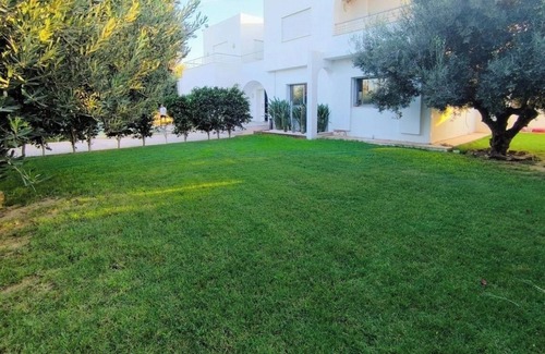 Hammam Bent Djedidi Villa | Charming 1000 sqm 4-bedroom villa with Pool ,WiFi in Hammamet
