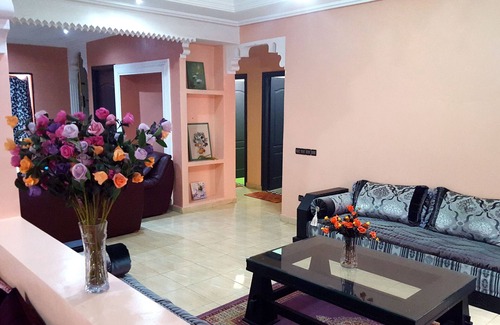 Menara Villa | Charming and Spacious Villa - Full Floor (130 m²)
