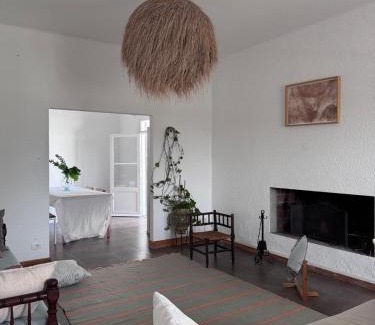 Amilcar Apartment | Dar Dido - 3 bedroom apartment in Carthage with WiFi, AC