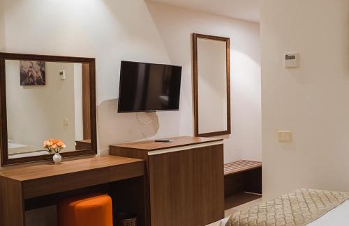 Madinat Al Ashir min Ramadan Hotel | Diamond Land Hotel